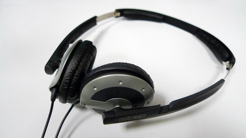 sennheiser_px200